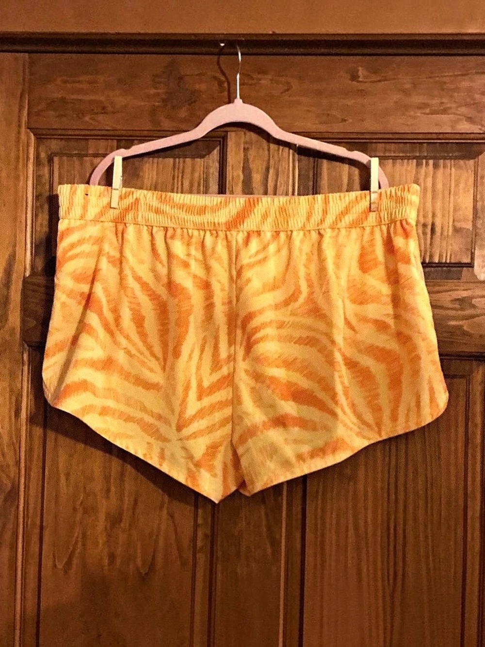 2X DSG Mid Rise Stride Running Shorts Women's AnimalPrint Athletic Shorts Orange